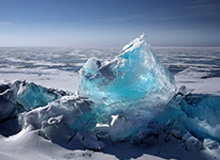 5分钟了解伊朗最强军事组织：革命卫队能左右伊朗？｜《世界这七天》【视频播客】